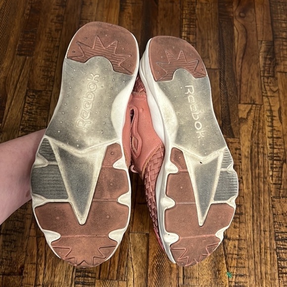 Reebok Furylite Woven Sneakers
Rustic clay desert stone and Chalk size 7 - Picture 17 of 17